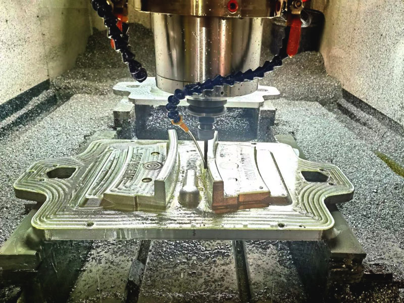 用于模具制造的自動數控銑床 用于模具制造的自動數控銑床