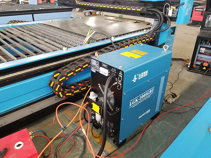 盈利型 4x8 帶旋轉管切割器的數(shù)控等離子切割工作臺套件