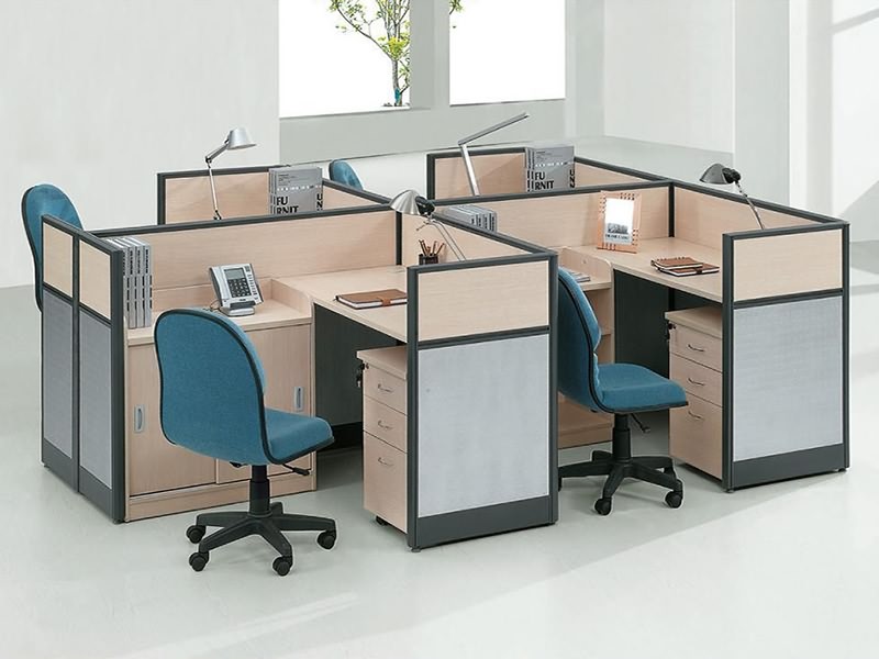 板式家具生產(chǎn)線加工的辦公隔間樣品