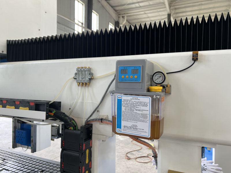 四軸數控木工雕刻機自動潤滑