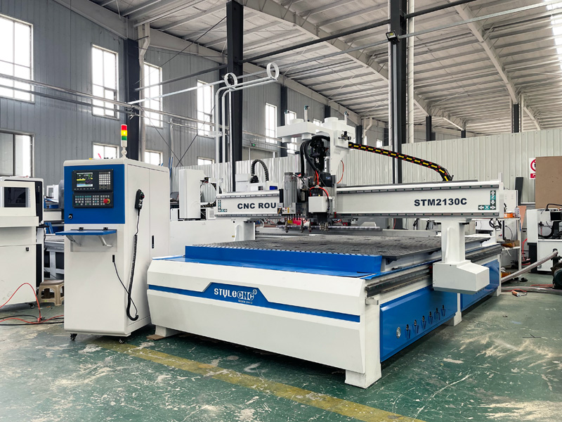 具有自動嵌套系統(tǒng)的智能嵌套數(shù)控雕刻機(jī) 具有自動嵌套系統(tǒng)的智能嵌套數(shù)控雕刻機(jī)