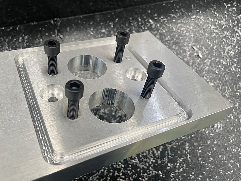 重型4x8數控鋁雕刻機帶攻絲頭 重型4x8數控鋁雕刻機帶攻絲頭