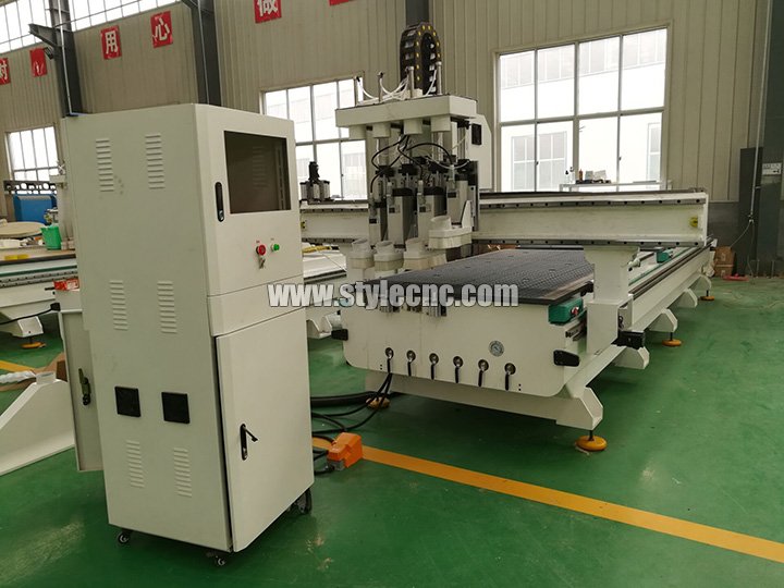 氣動自動換刀數控銑床