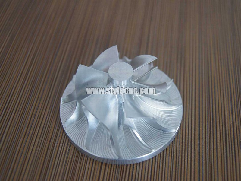 用于葉輪制造的小型五軸數控機床