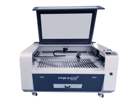 數(shù)控激光切割機(jī) CCD 攝像頭視覺(jué)識(shí)別系統(tǒng) 數(shù)控激光切割機(jī) CCD 攝像頭視覺(jué)識(shí)別系統(tǒng)