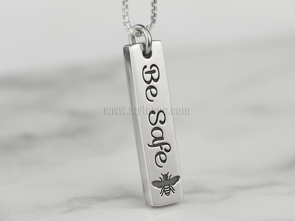 金屬豎條項鏈激光雕刻機