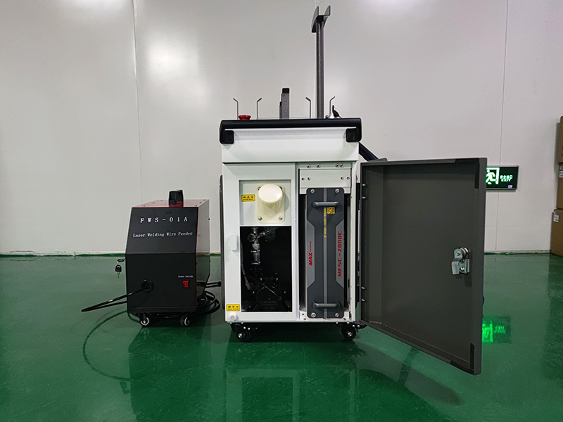 內(nèi)置冷水機(jī) 內(nèi)置冷水機(jī)