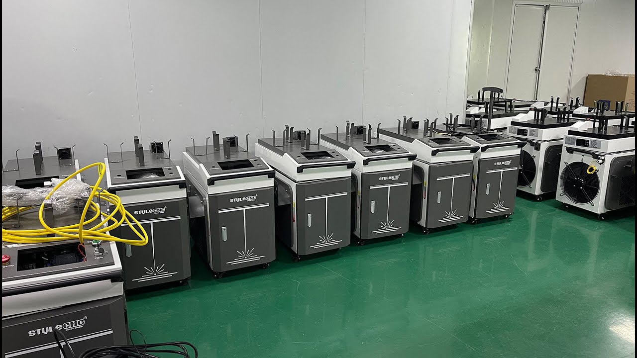 三合一手持式激光焊接、清洗、切割機(jī) 三合一手持式激光焊接、清洗、切割機(jī)