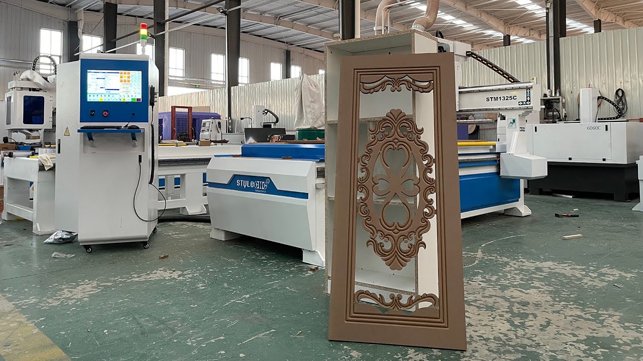 2025全新 4x8 帶換刀裝置的木工數控雕刻機 2025全新 4x8 帶換刀裝置的木工數控雕刻機