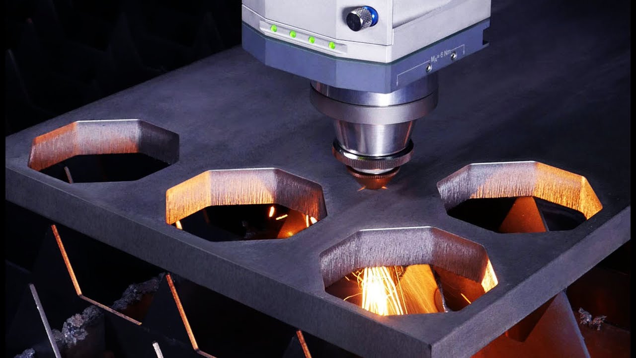 6000W高功率光纖激光金屬板材切割機  6000W高功率光纖激光金屬板材切割機